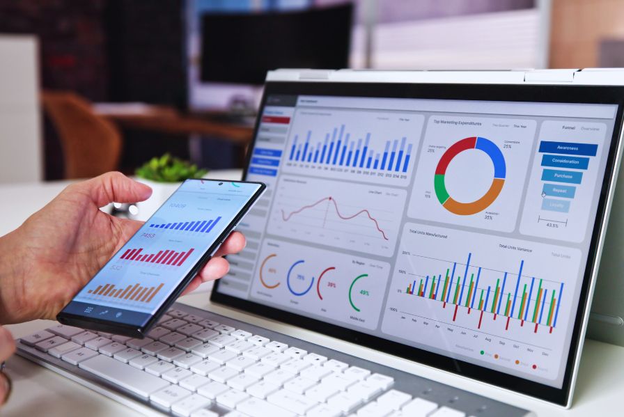 Achieving Real-time Data Analytics: Tools, Techniques, and Challenges